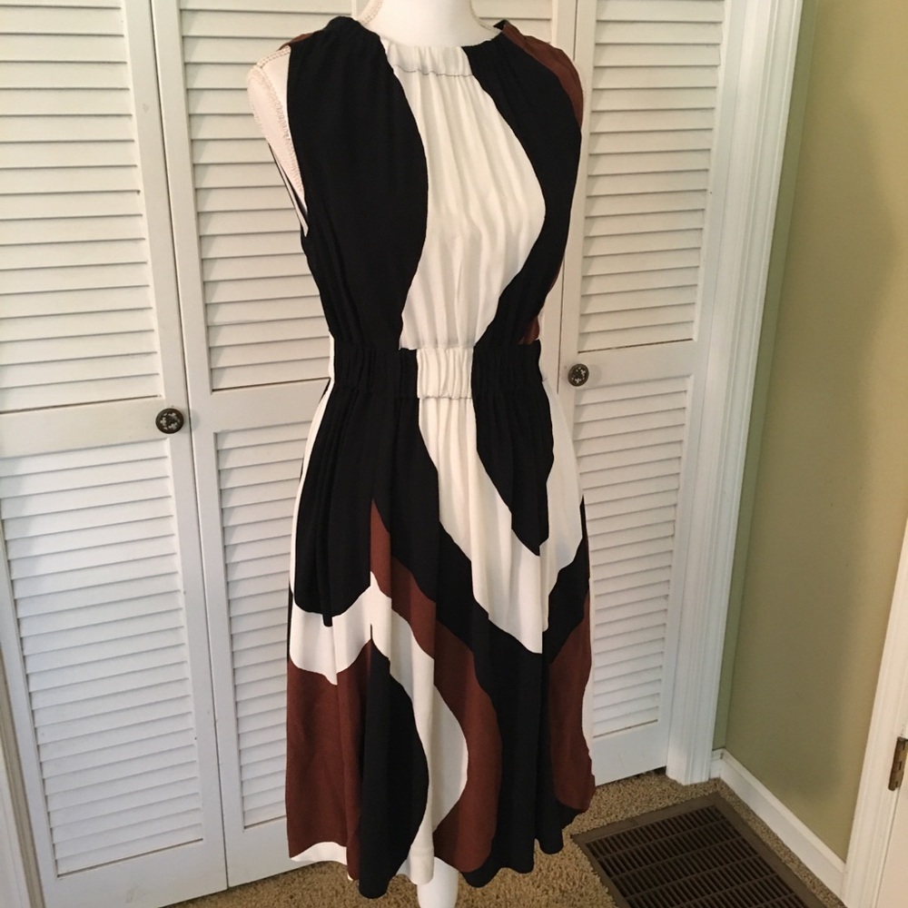 Kate Spade New York Elegant Rio Black, White, and Brown Women's Crepe Dress - Picture 5 of 9